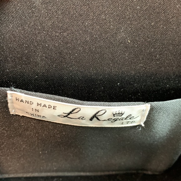 La Regale LTD - velvet and diamond evening bag - Picture 6 of 7